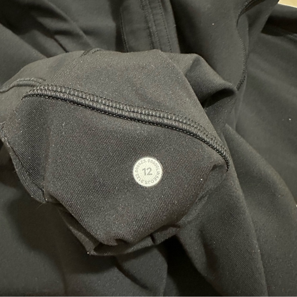 Lululemon black wunder under leggings - Picture 11 of 11